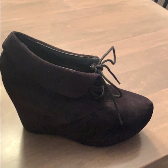 Beautiful Charolette Russe Black Ankle Booties🌸 - Picture 5 of 8